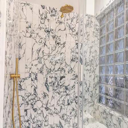 Spanish Steps Exclusive 3bdr * Rom