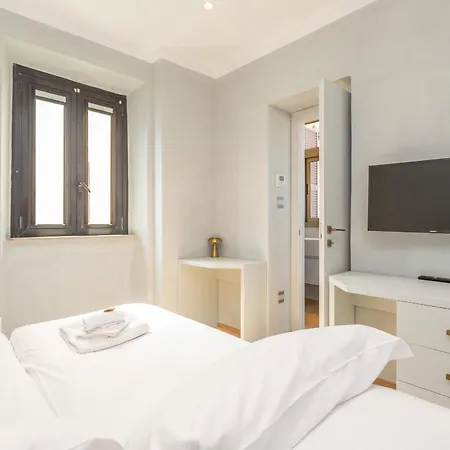 Spanish Steps Exclusive 3bdr דירה רומא