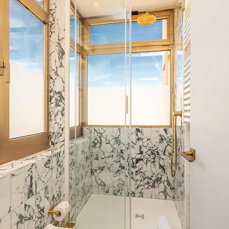 Spanish Steps Exclusive 3bdr *