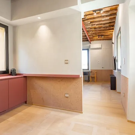Spanish Steps Exclusive 3bdr アパート *