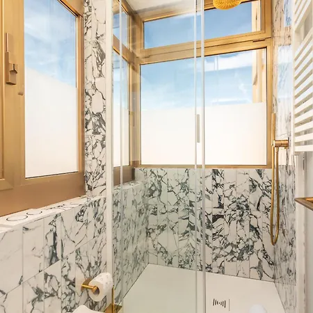 Spanish Steps Exclusive 3bdr شقة