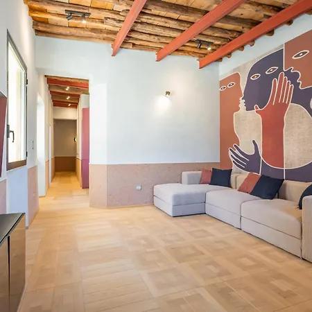 Spanish Steps Exclusive 3bdr *